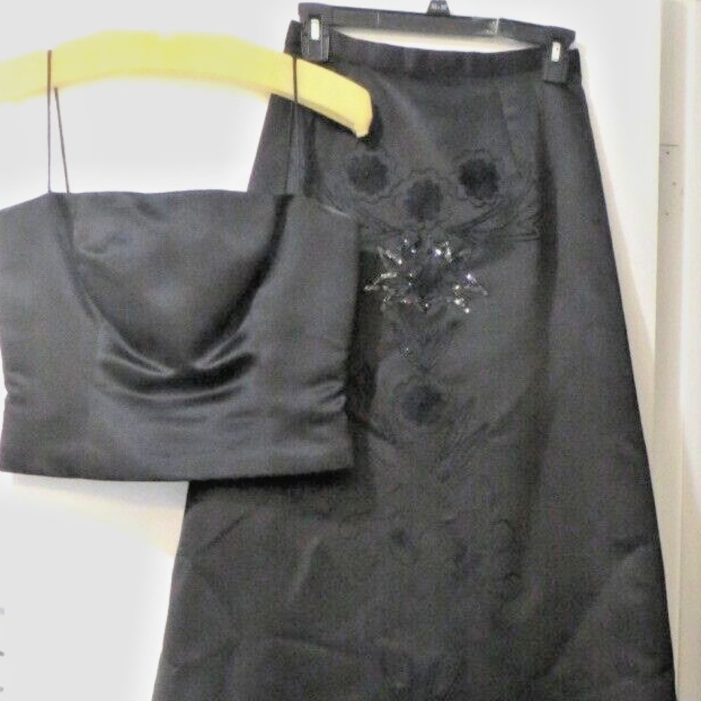 (FINAL)RARE Donna Morgan Vintage Black Formal Embellished Maxi Skirt 2 Piece Set